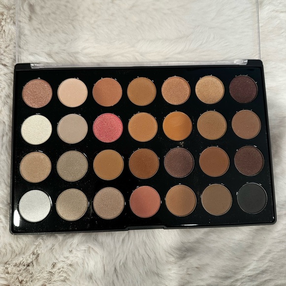 BH Cosmetics 28-Color Neutral Eyeshadow Palette-It is brand new but no box - Picture 2 of 3